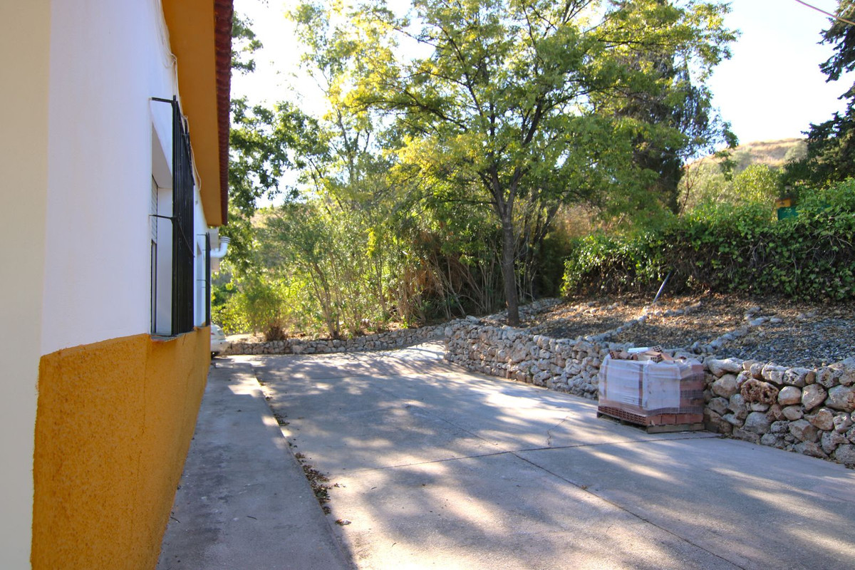 Se vende Villa - Chalet de 3 dormitorios en Costa Del Sol, Málaga, España