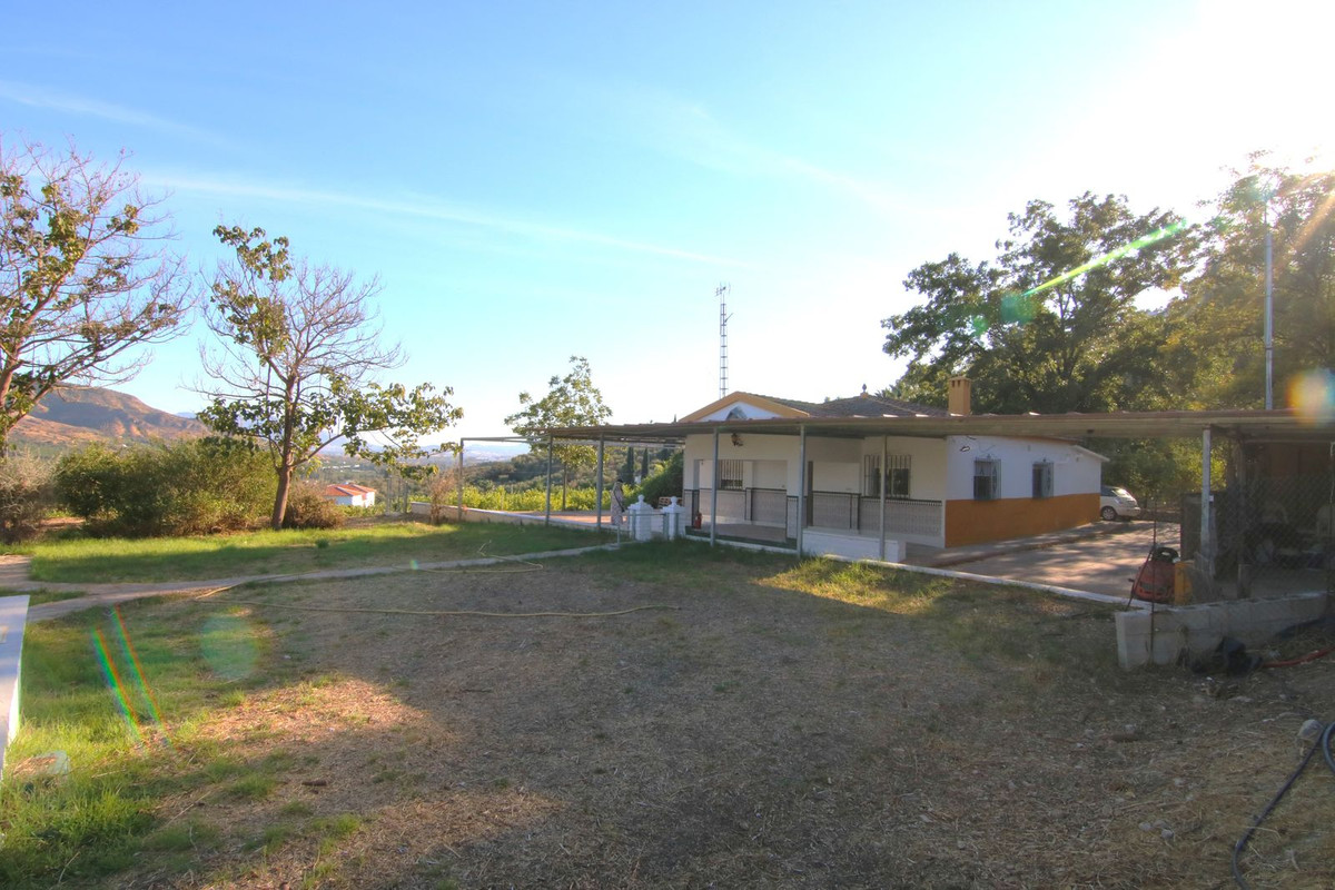 Se vende Villa - Chalet de 3 dormitorios en Costa Del Sol, Málaga, España