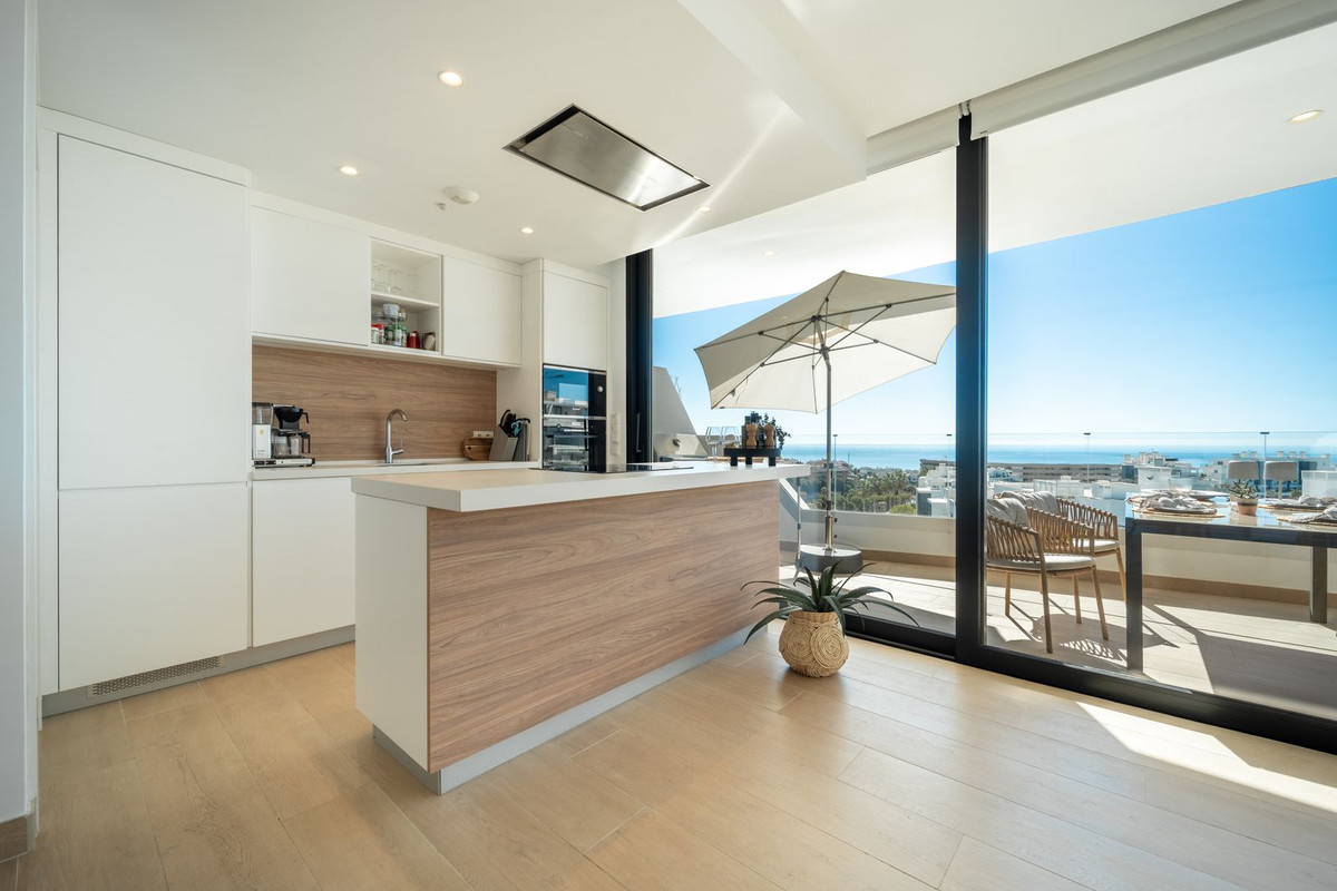 Se vende Apartamento Planta Media de 4 dormitorios en Costa Del Sol, Málaga, España