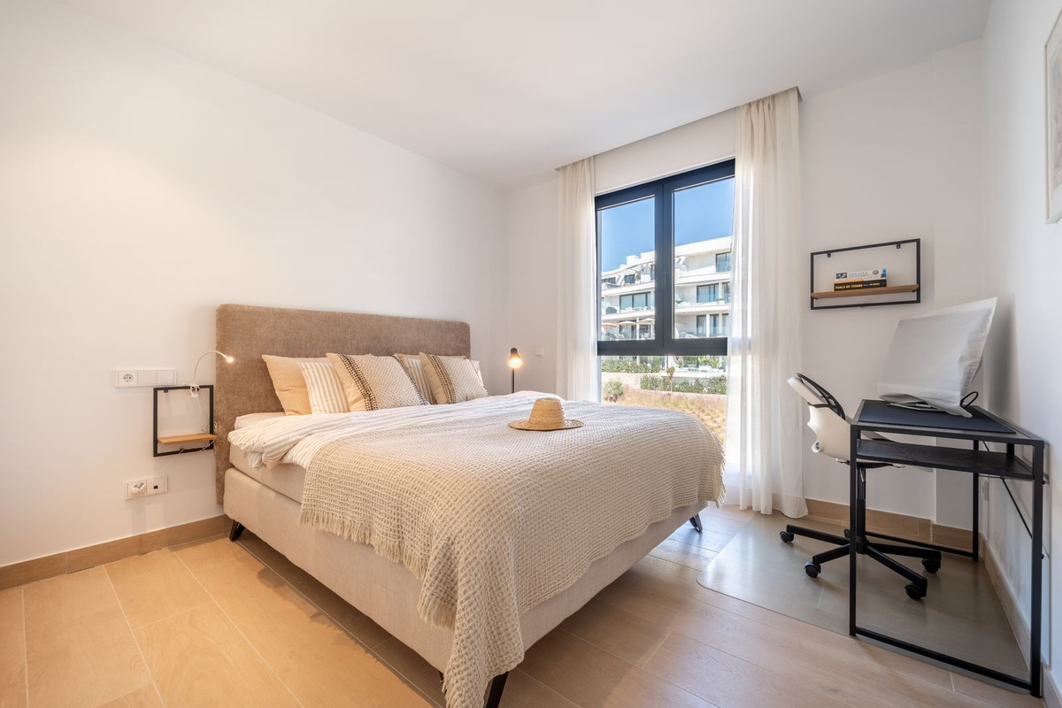 Se vende Apartamento Planta Media de 4 dormitorios en Costa Del Sol, Málaga, España