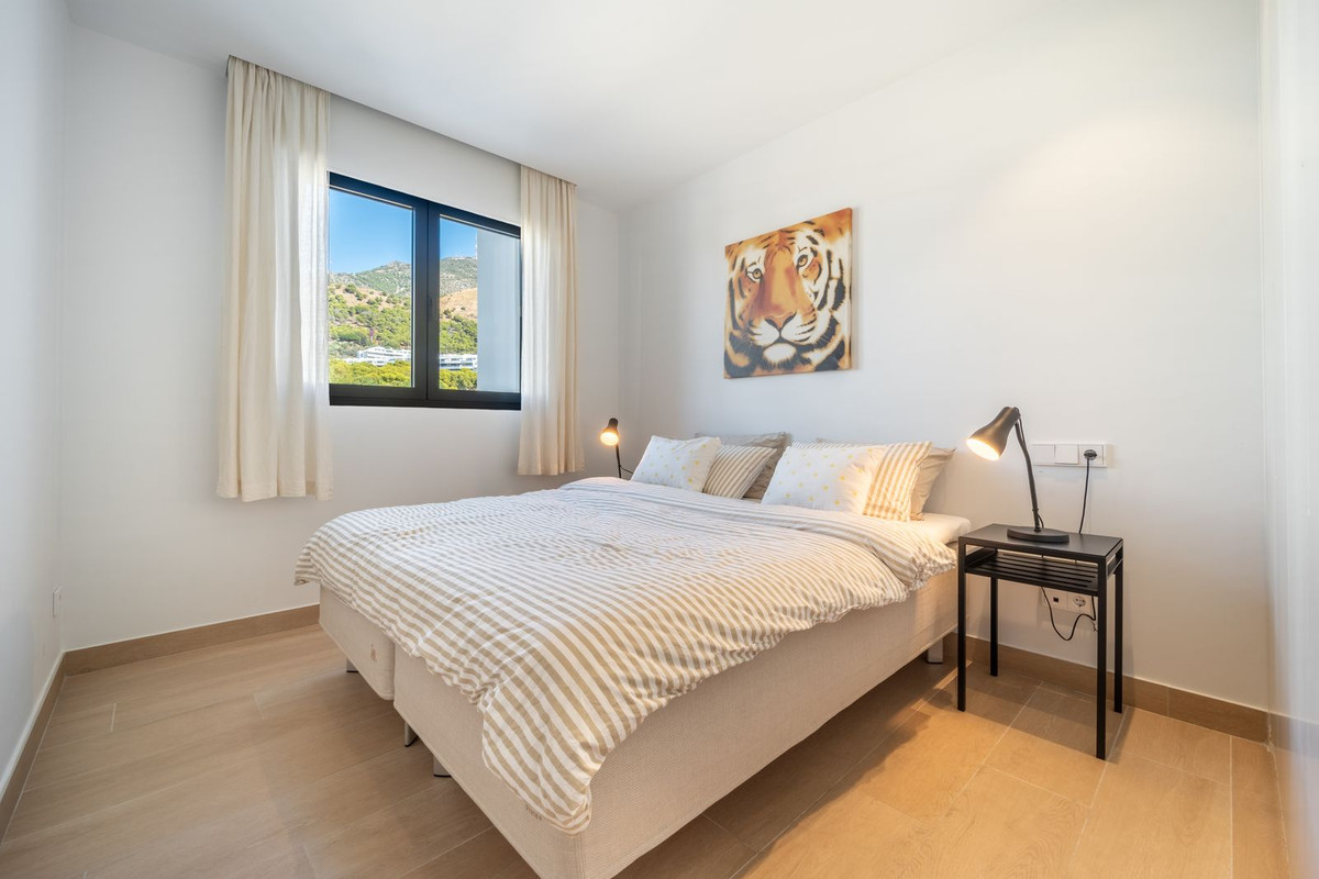 Se vende Apartamento Planta Media de 4 dormitorios en Costa Del Sol, Málaga, España