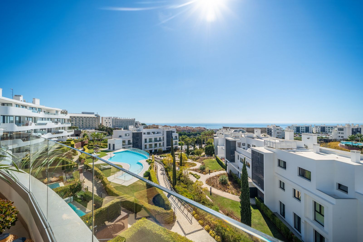 Se vende Apartamento Planta Media de 4 dormitorios en Costa Del Sol, Málaga, España