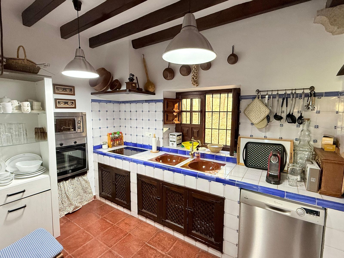 3 Bed Townhouse for sale in Alora Costa Del Sol, Málaga, Spain