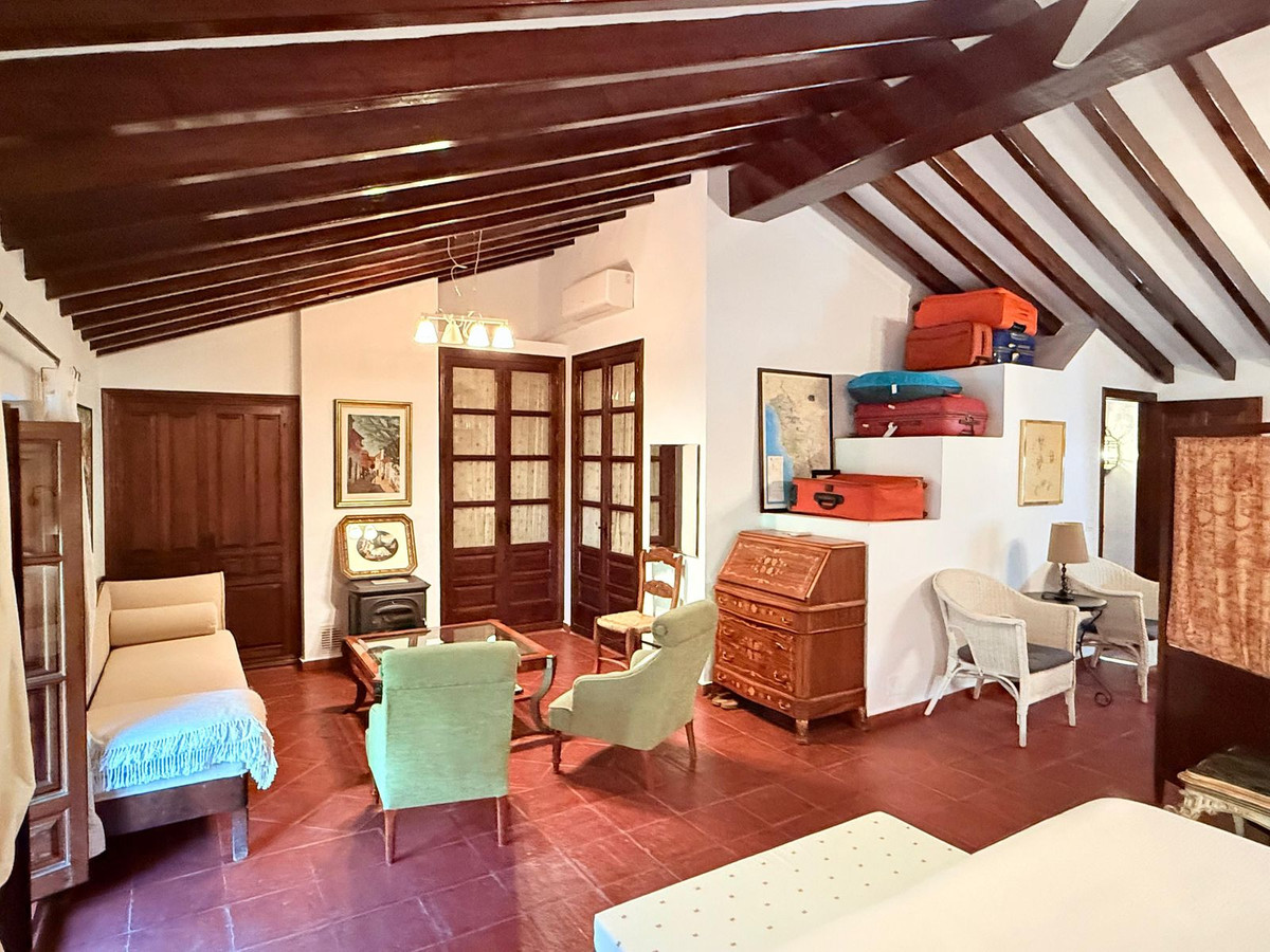 3 Bed Townhouse for sale in Alora Costa Del Sol, Málaga, Spain