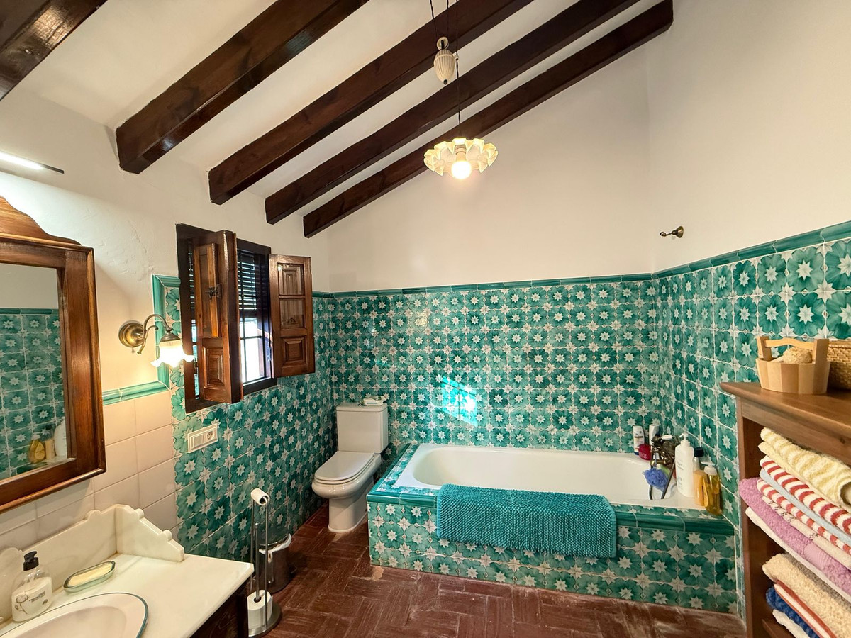 3 Bed Townhouse for sale in Alora Costa Del Sol, Málaga, Spain