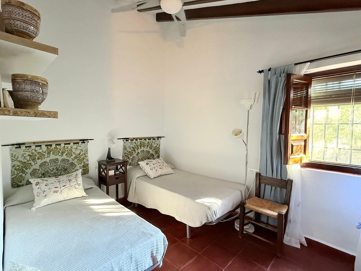3 Bed Townhouse for sale in Alora Costa Del Sol, Málaga, Spain