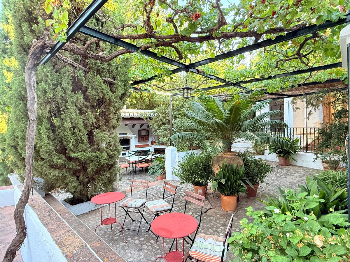3 Bed Townhouse for sale in Alora Costa Del Sol, Málaga, Spain