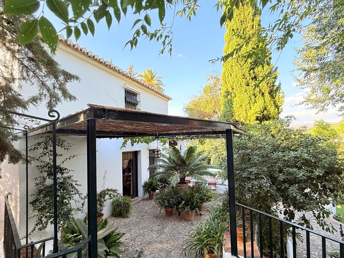 3 Bed Townhouse for sale in Alora Costa Del Sol, Málaga, Spain