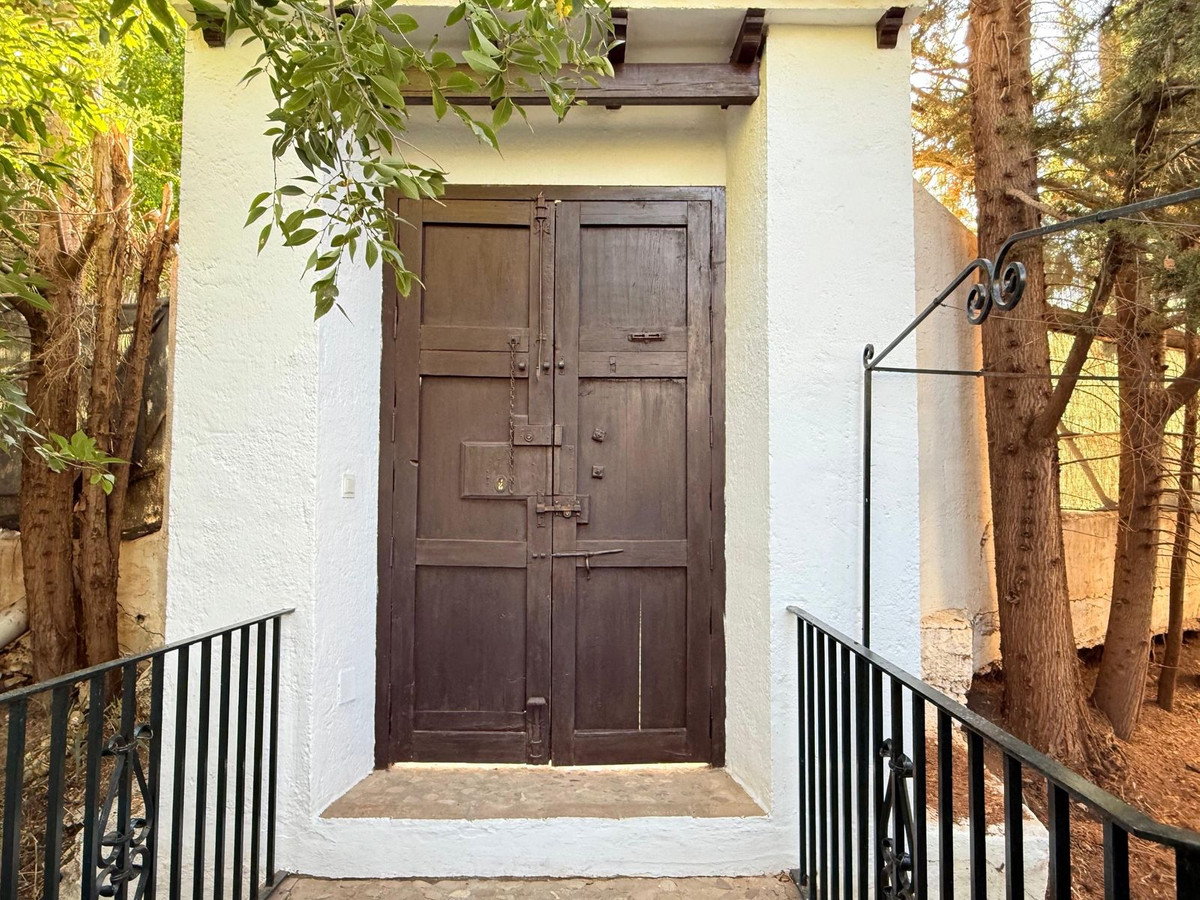 3 Bed Townhouse for sale in Alora Costa Del Sol, Málaga, Spain