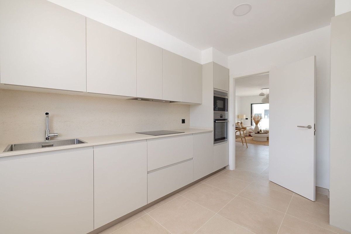 Se vende Apartamento Planta Baja de 2 dormitorios en Costa Del Sol, Málaga, España