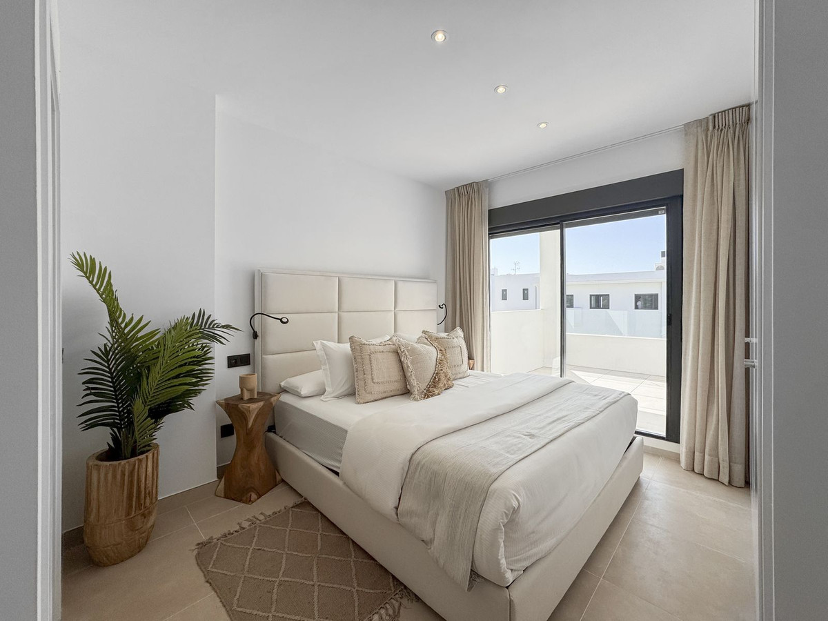 Se vende Apartamento Planta Baja de 2 dormitorios en Costa Del Sol, Málaga, España