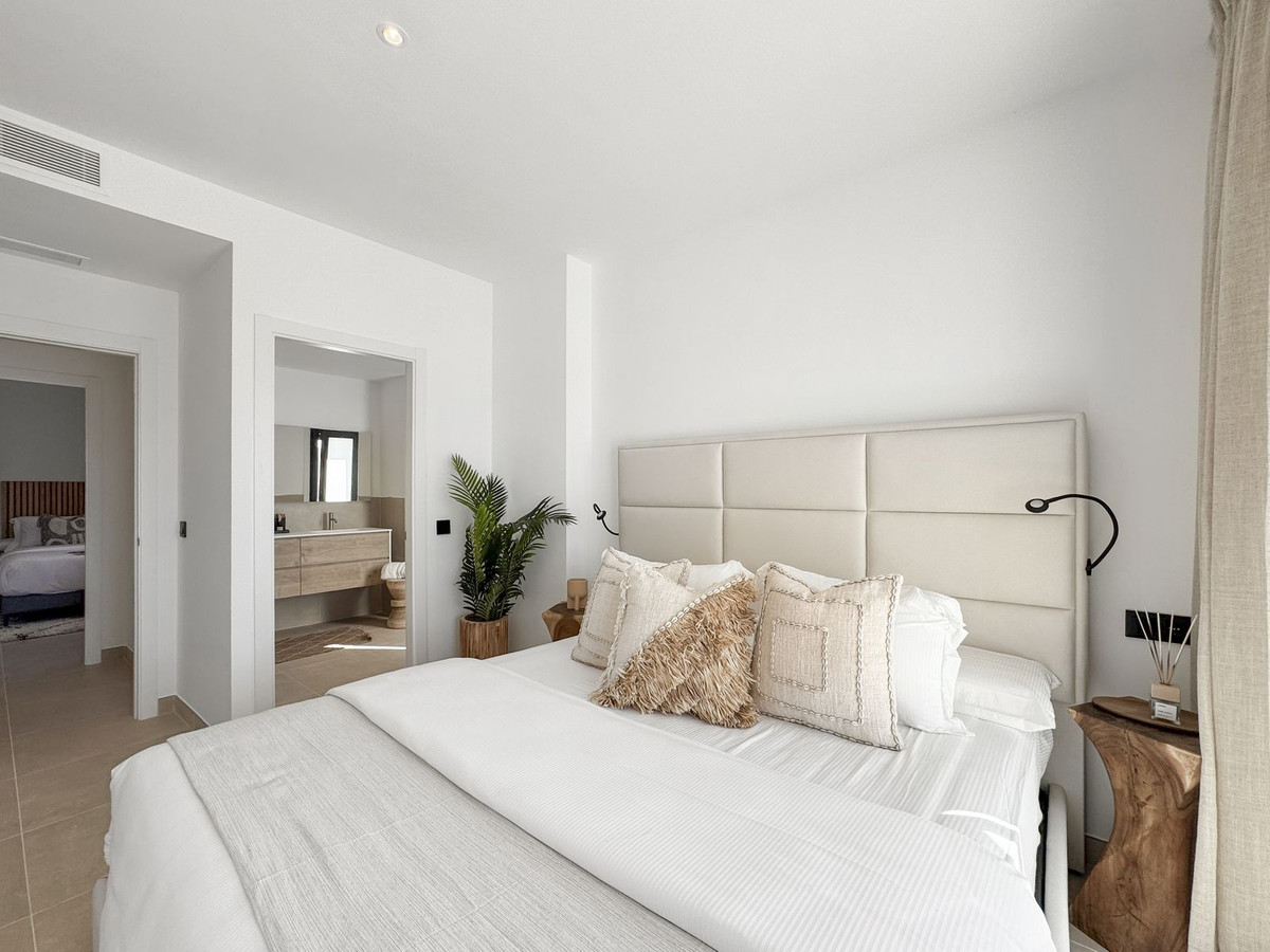 Se vende Apartamento Planta Baja de 2 dormitorios en Costa Del Sol, Málaga, España
