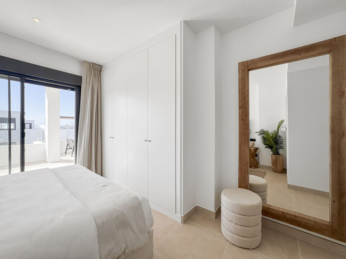 Se vende Apartamento Planta Baja de 2 dormitorios en Costa Del Sol, Málaga, España