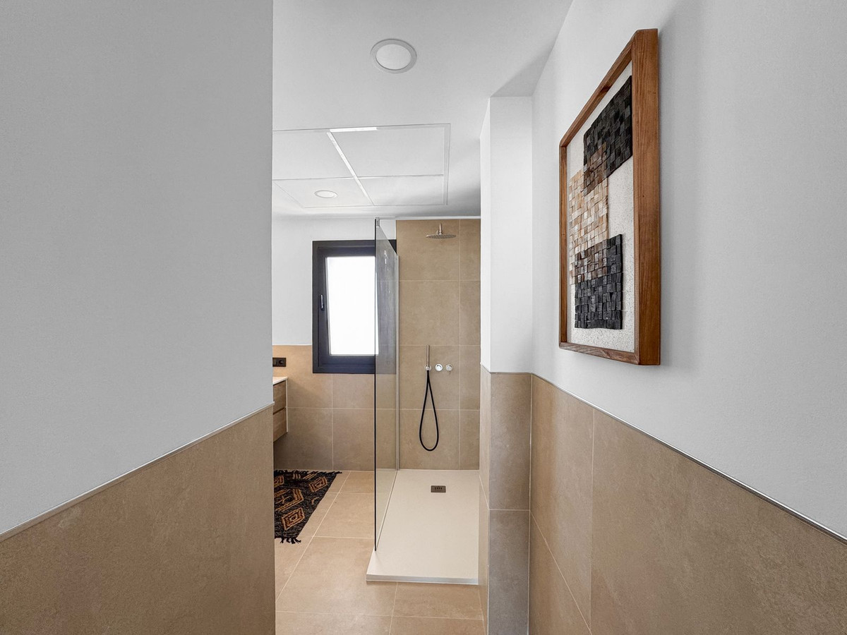 Se vende Apartamento Planta Baja de 2 dormitorios en Costa Del Sol, Málaga, España