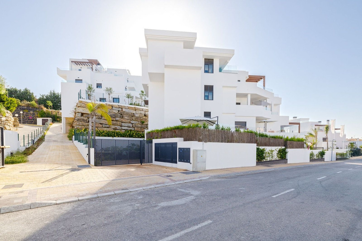 Se vende Apartamento Planta Baja de 2 dormitorios en Costa Del Sol, Málaga, España