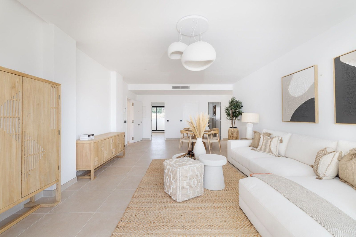 Se vende Apartamento Planta Baja de 2 dormitorios en Costa Del Sol, Málaga, España