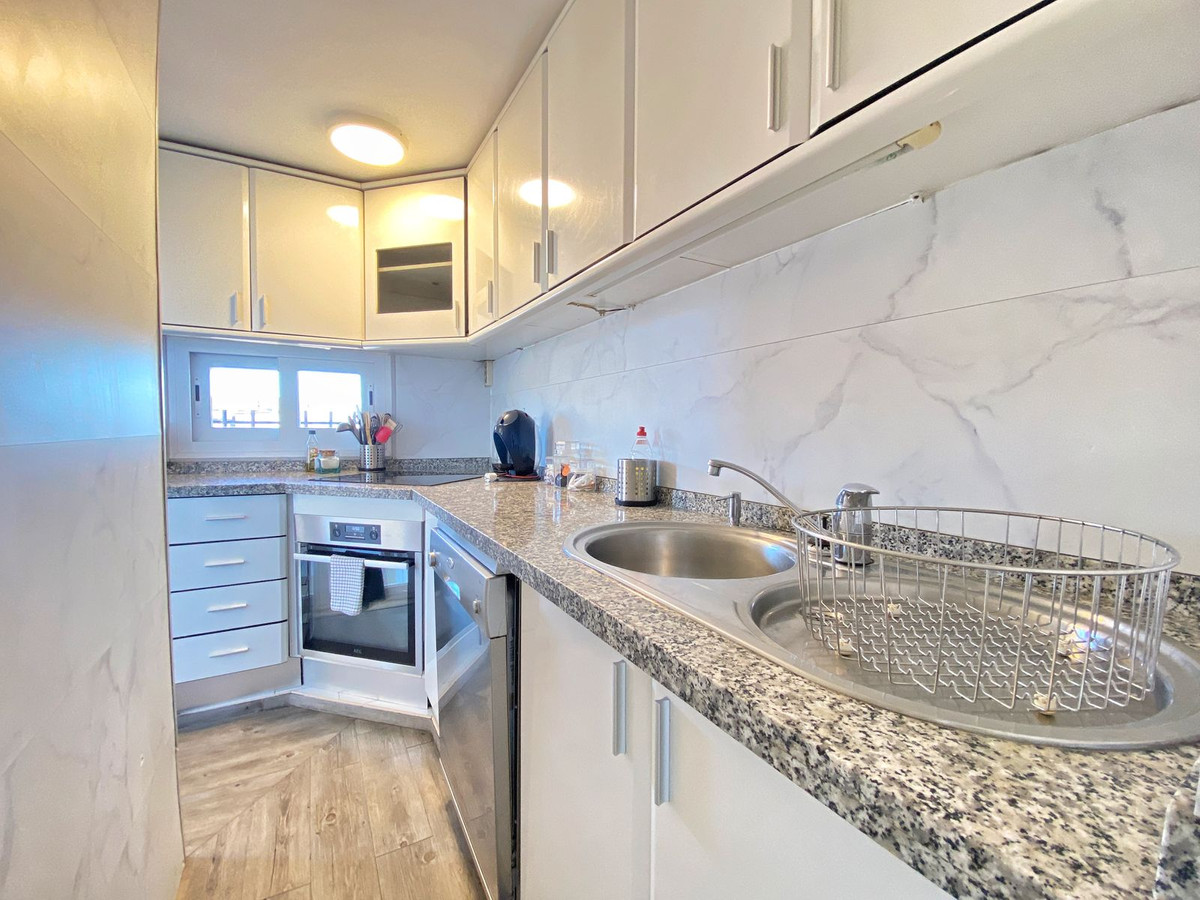 Se vende Apartamento en Planta Última de 1 dormitorios en Costa Del Sol, Málaga, España