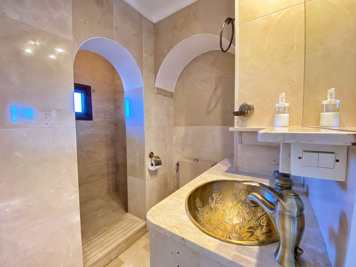 Se vende Apartamento en Planta Última de 1 dormitorios en Costa Del Sol, Málaga, España