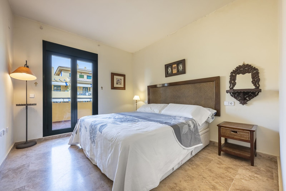 3 Bed Apartment for sale in San Pedro De Alcántara Costa Del Sol, Málaga, Spain
