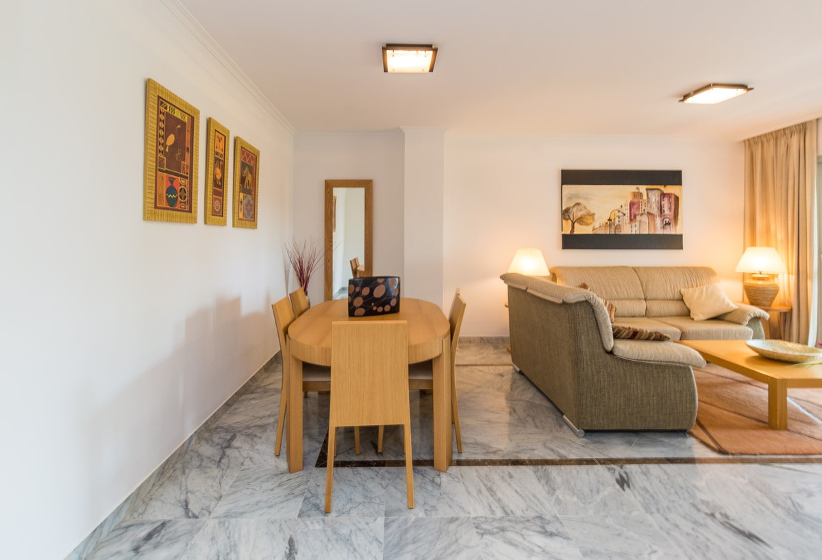 3 Bed Apartment for sale in San Pedro De Alcántara Costa Del Sol, Málaga, Spain