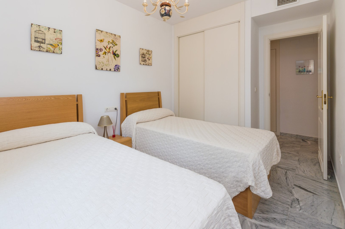 3 Bed Apartment for sale in San Pedro De Alcántara Costa Del Sol, Málaga, Spain