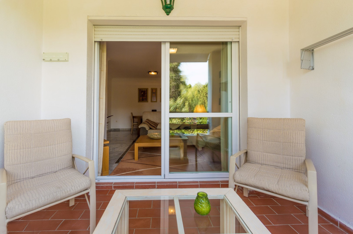 3 Bed Apartment for sale in San Pedro De Alcántara Costa Del Sol, Málaga, Spain