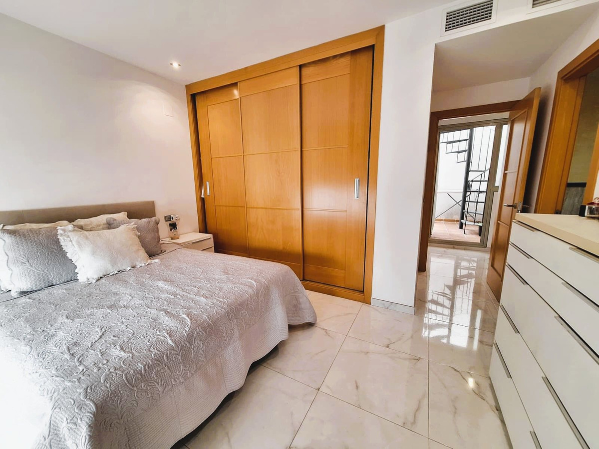 3 Bed Apartment for sale in El Pinillo Costa Del Sol, Málaga, Spain