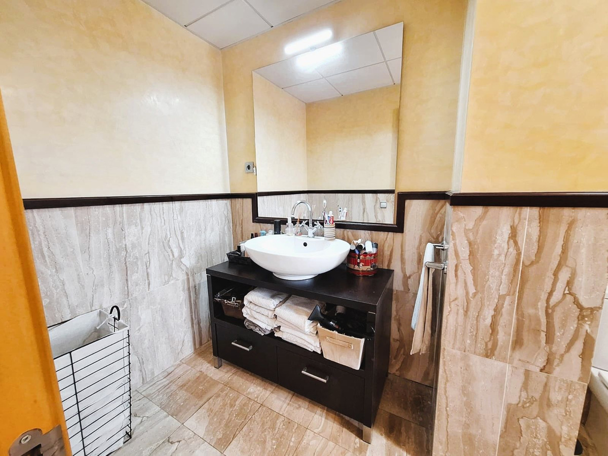 3 Bed Apartment for sale in El Pinillo Costa Del Sol, Málaga, Spain