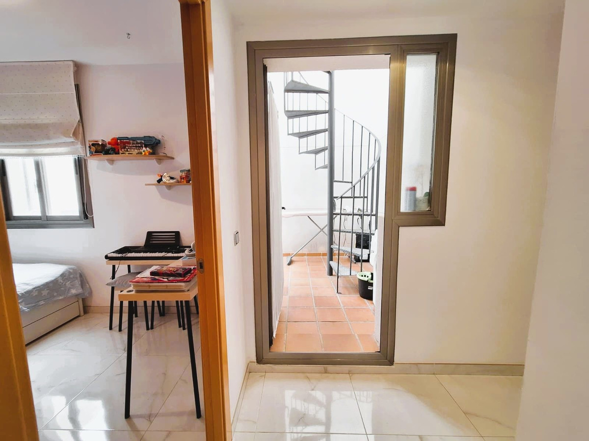 3 Bed Apartment for sale in El Pinillo Costa Del Sol, Málaga, Spain