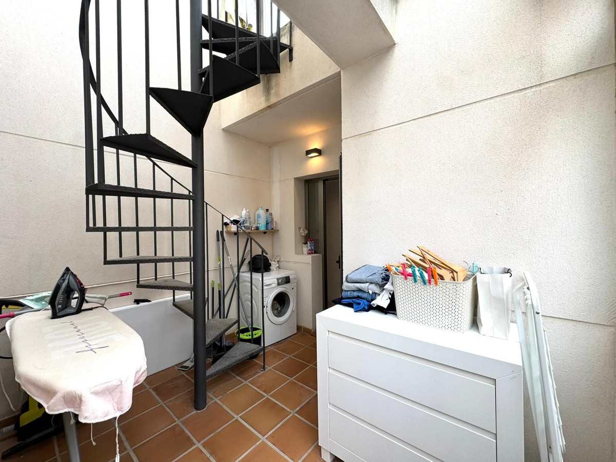 3 Bed Apartment for sale in El Pinillo Costa Del Sol, Málaga, Spain