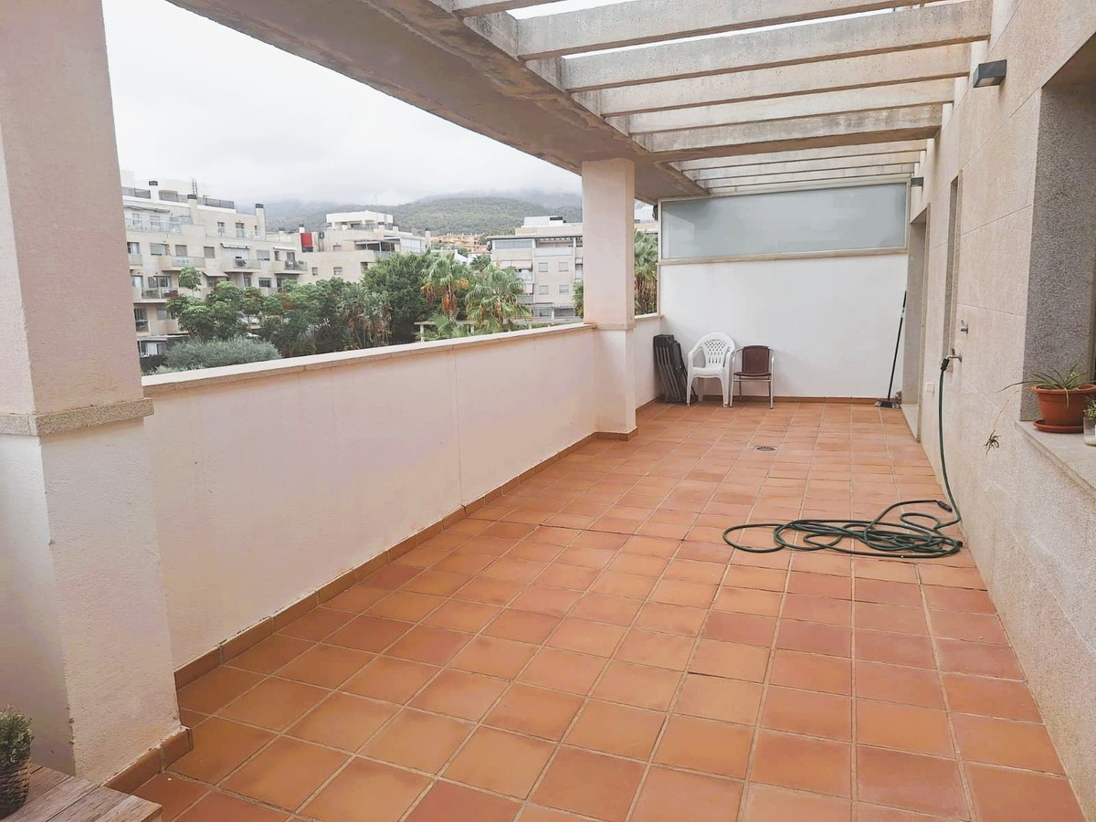 3 Bed Apartment for sale in El Pinillo Costa Del Sol, Málaga, Spain