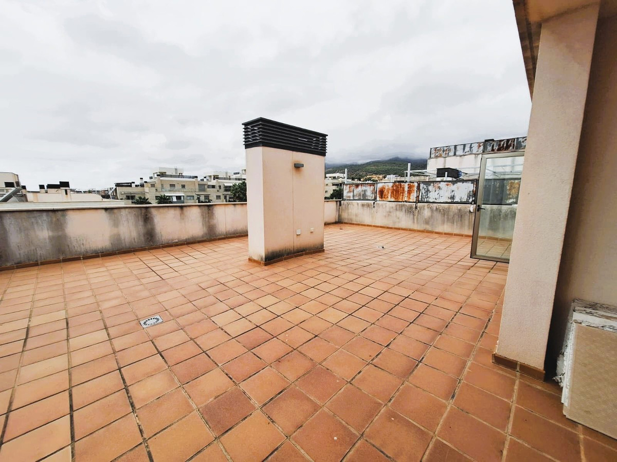 3 Bed Apartment for sale in El Pinillo Costa Del Sol, Málaga, Spain