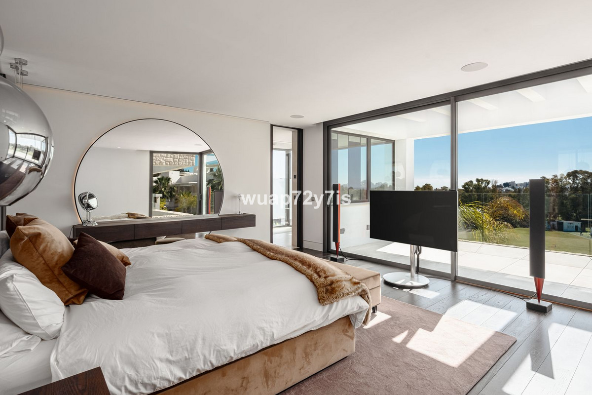 Se vende Villa - Chalet de 4 dormitorios en Costa Del Sol, Málaga, España
