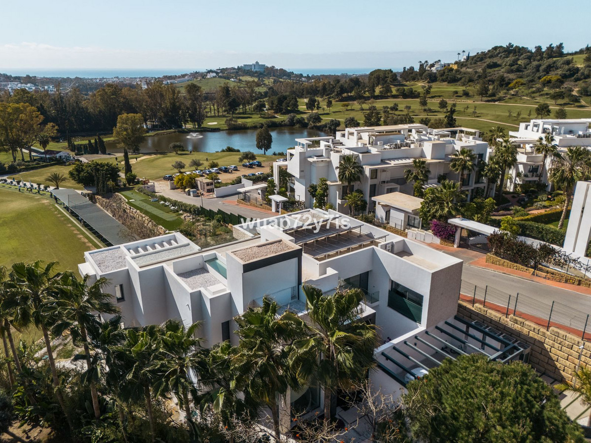 Se vende Villa - Chalet de 4 dormitorios en Costa Del Sol, Málaga, España