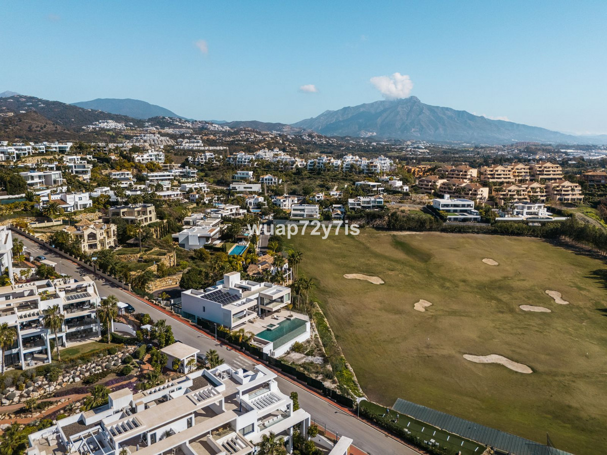 Se vende Villa - Chalet de 4 dormitorios en Costa Del Sol, Málaga, España