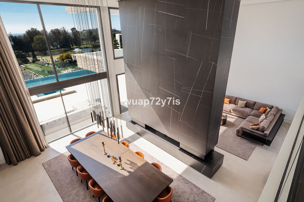 Se vende Villa - Chalet de 4 dormitorios en Costa Del Sol, Málaga, España