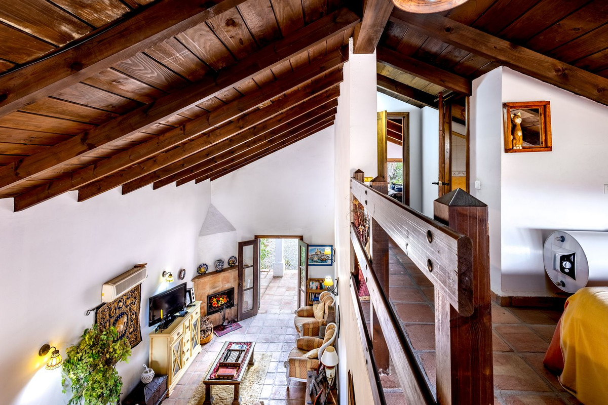 Se vende Finca - Cortijo de 3 dormitorios en Costa Del Sol, Málaga, España