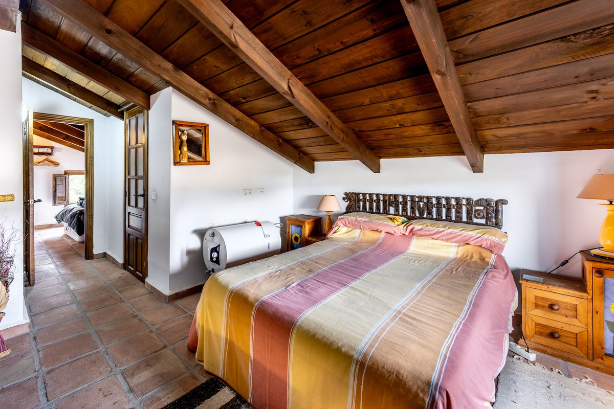 Se vende Finca - Cortijo de 3 dormitorios en Costa Del Sol, Málaga, España