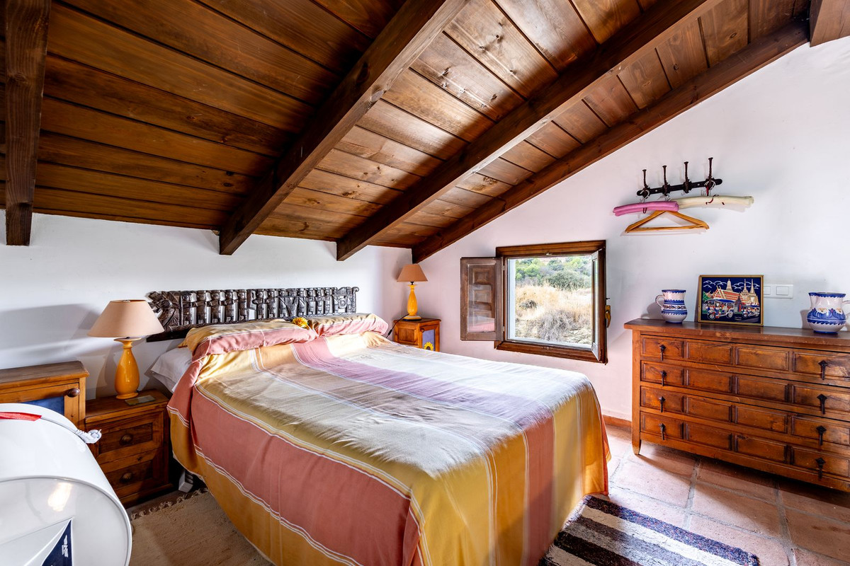 Se vende Finca - Cortijo de 3 dormitorios en Costa Del Sol, Málaga, España