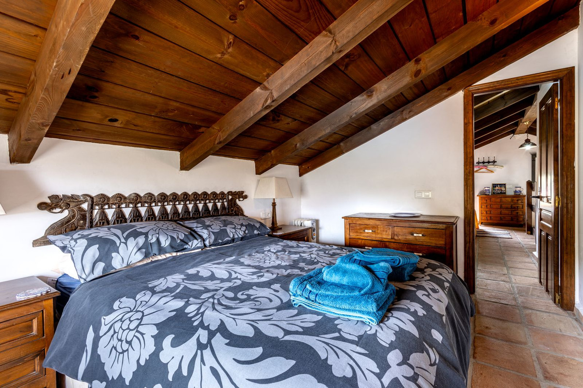 Se vende Finca - Cortijo de 3 dormitorios en Costa Del Sol, Málaga, España
