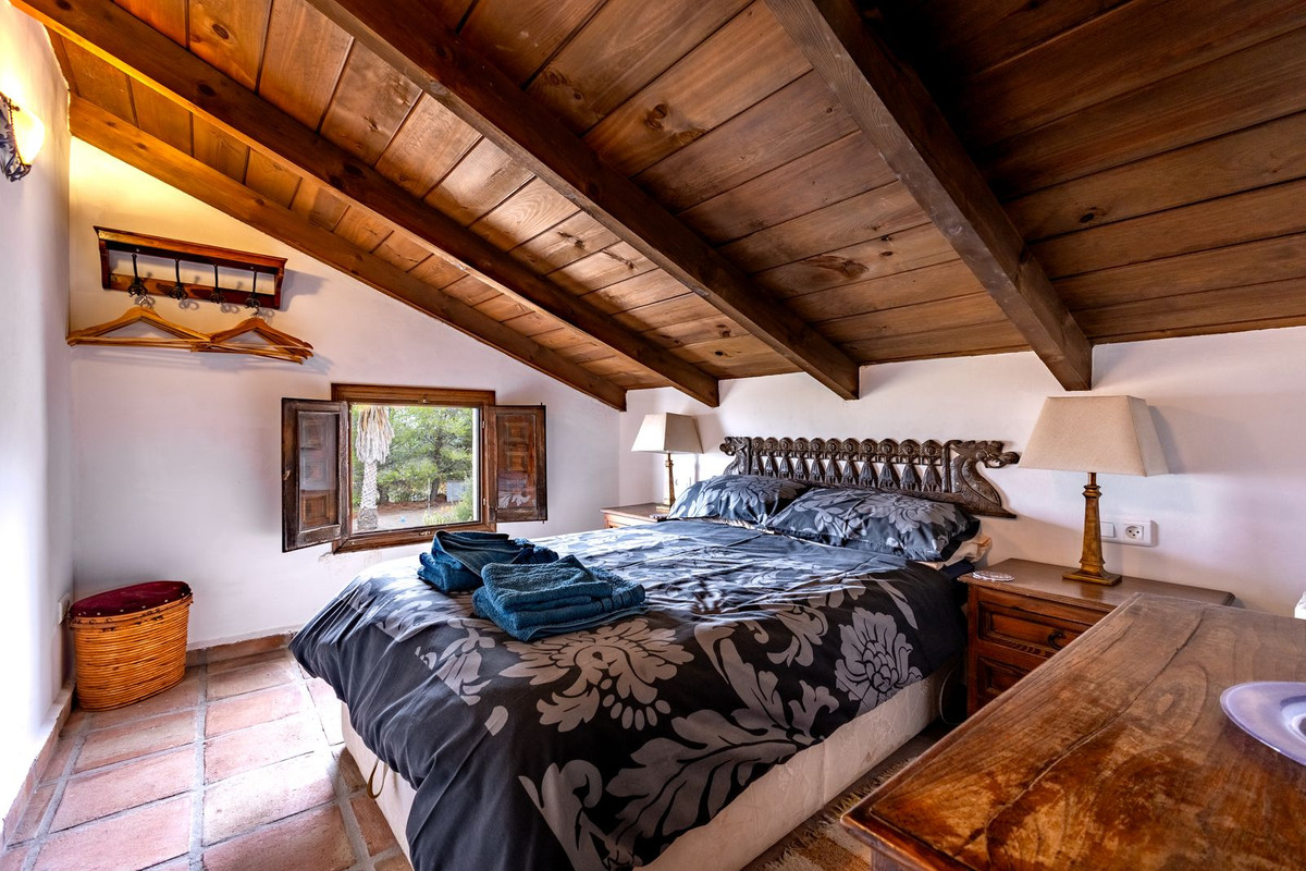 Se vende Finca - Cortijo de 3 dormitorios en Costa Del Sol, Málaga, España