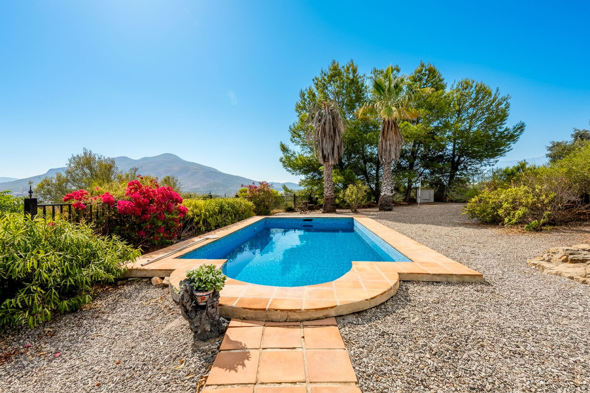Se vende Finca - Cortijo de 3 dormitorios en Costa Del Sol, Málaga, España