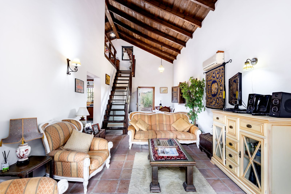 Se vende Finca - Cortijo de 3 dormitorios en Costa Del Sol, Málaga, España