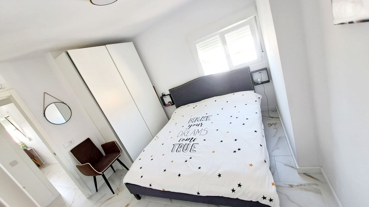 Se vende Apartamento Planta Media de 3 dormitorios en Costa Del Sol, Málaga, España