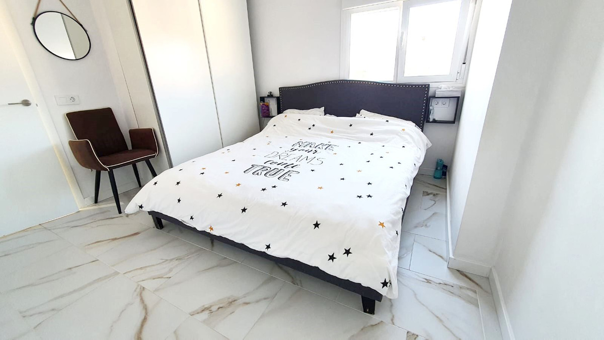 Se vende Apartamento Planta Media de 3 dormitorios en Costa Del Sol, Málaga, España
