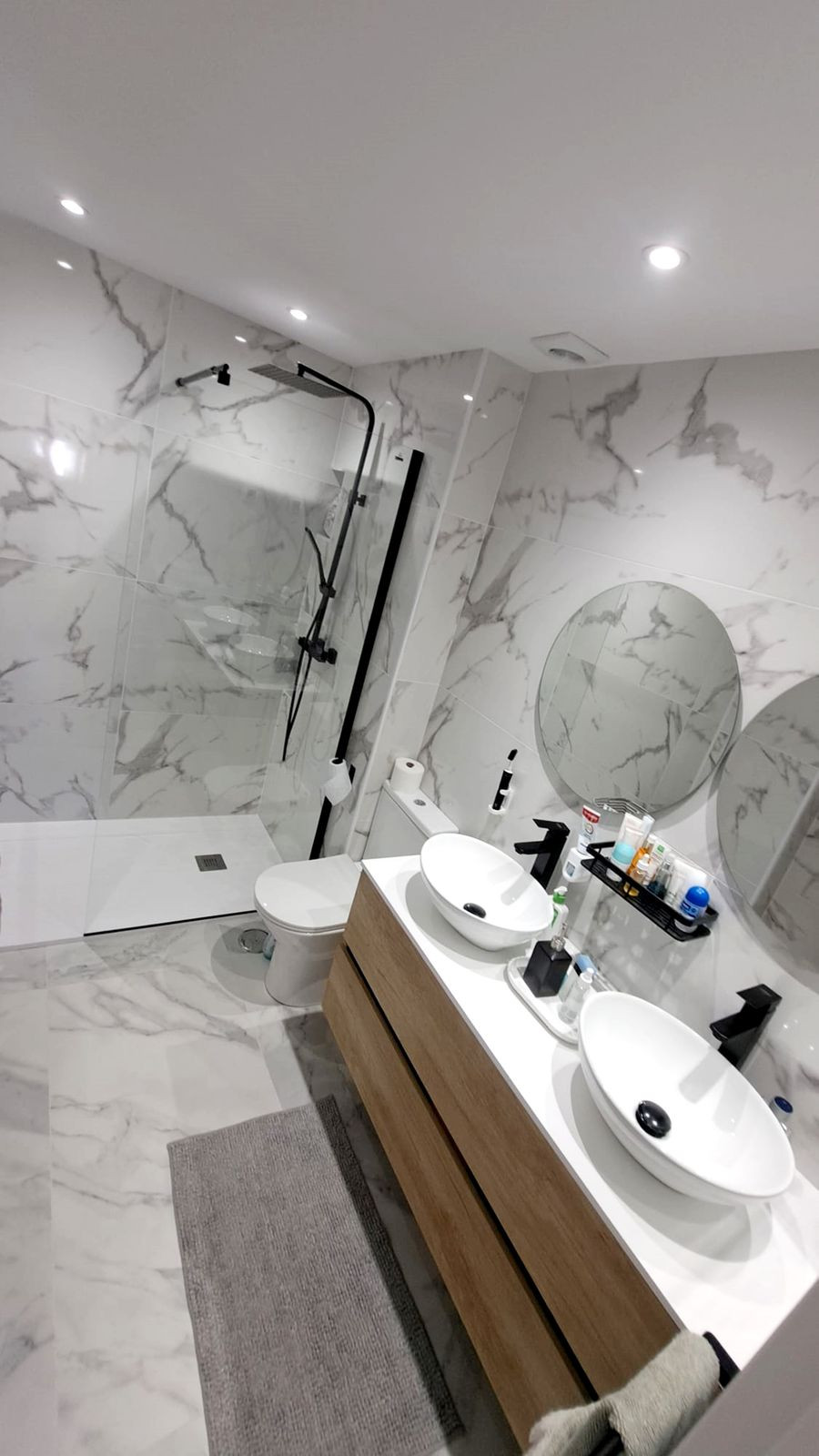 Se vende Apartamento Planta Media de 3 dormitorios en Costa Del Sol, Málaga, España