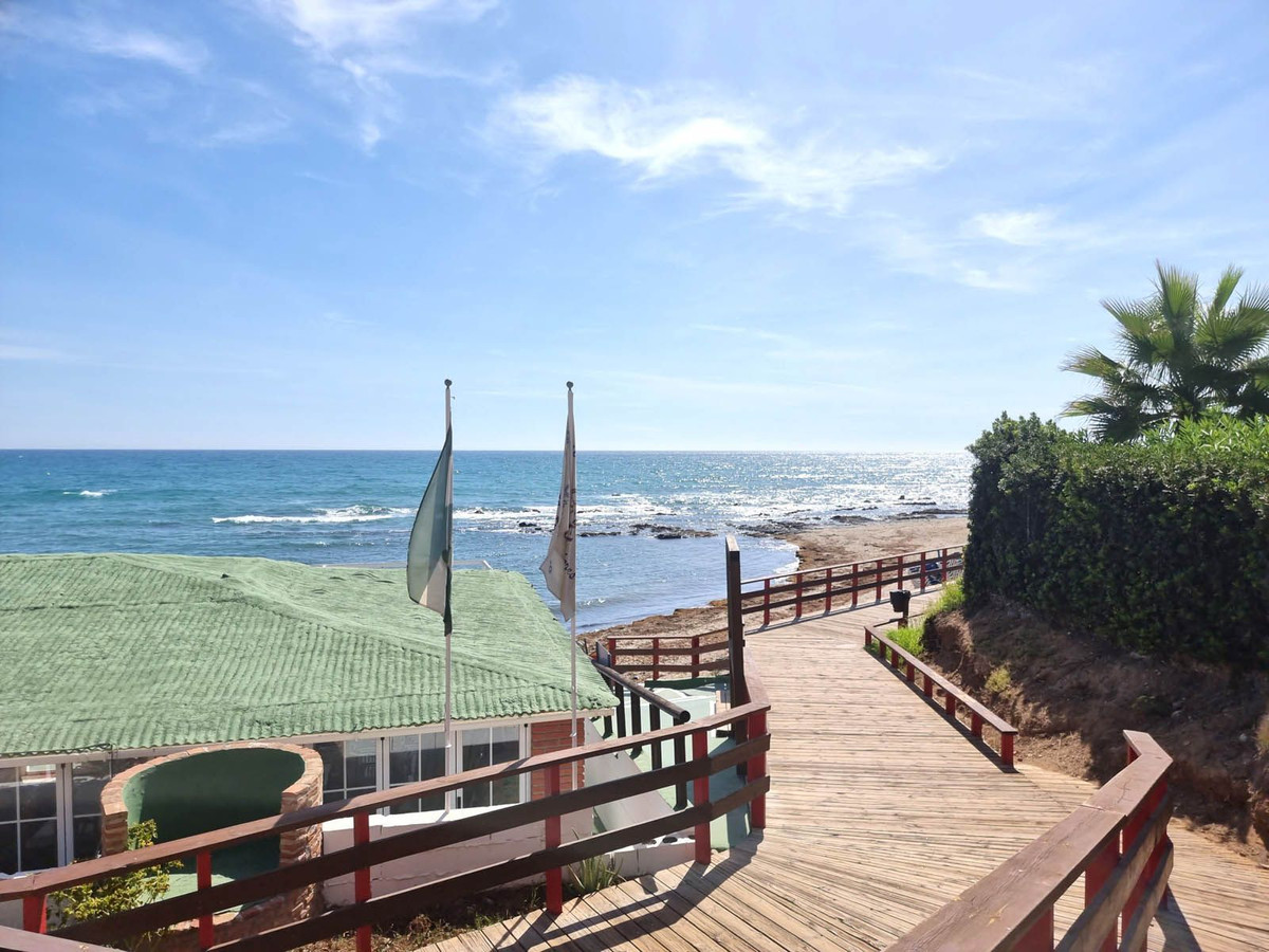 Se vende Apartamento Planta Media de 1 dormitorios en Costa Del Sol, Málaga, España