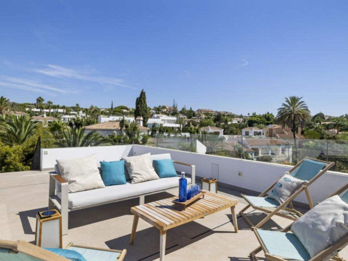 5 Bed Townhouse for sale in Marbesa Costa Del Sol, Málaga, Spain