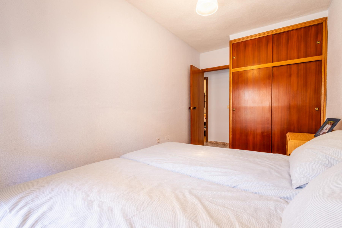 Se vende Apartamento Planta Media de 3 dormitorios en Costa Blanca, Alicante, España