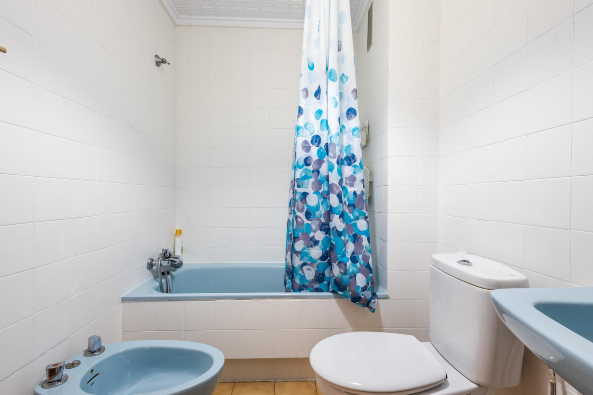 Se vende Apartamento Planta Media de 3 dormitorios en Costa Blanca, Alicante, España